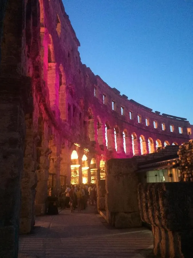 Apartment Pula Mon Amour