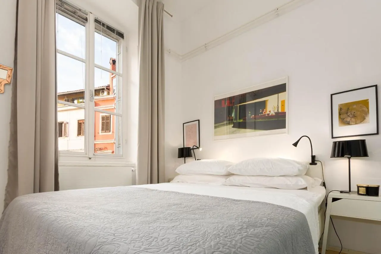 Apartment Pula Mon Amour 0*,  Croatia