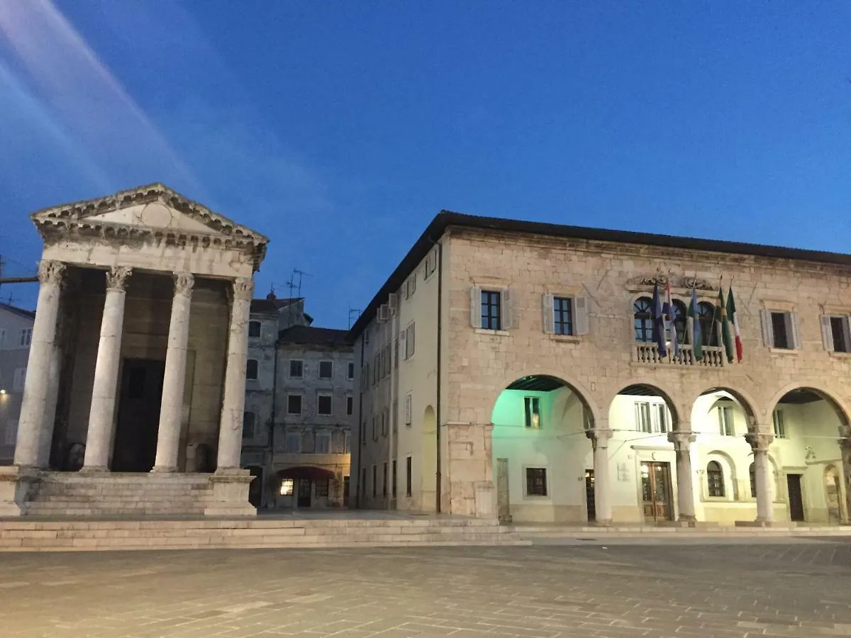 Apartment Pula Mon Amour