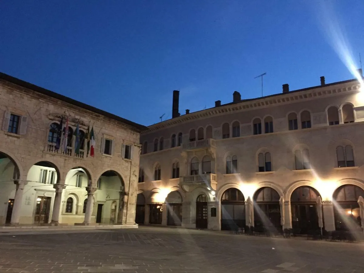 Apartment Pula Mon Amour 0*,